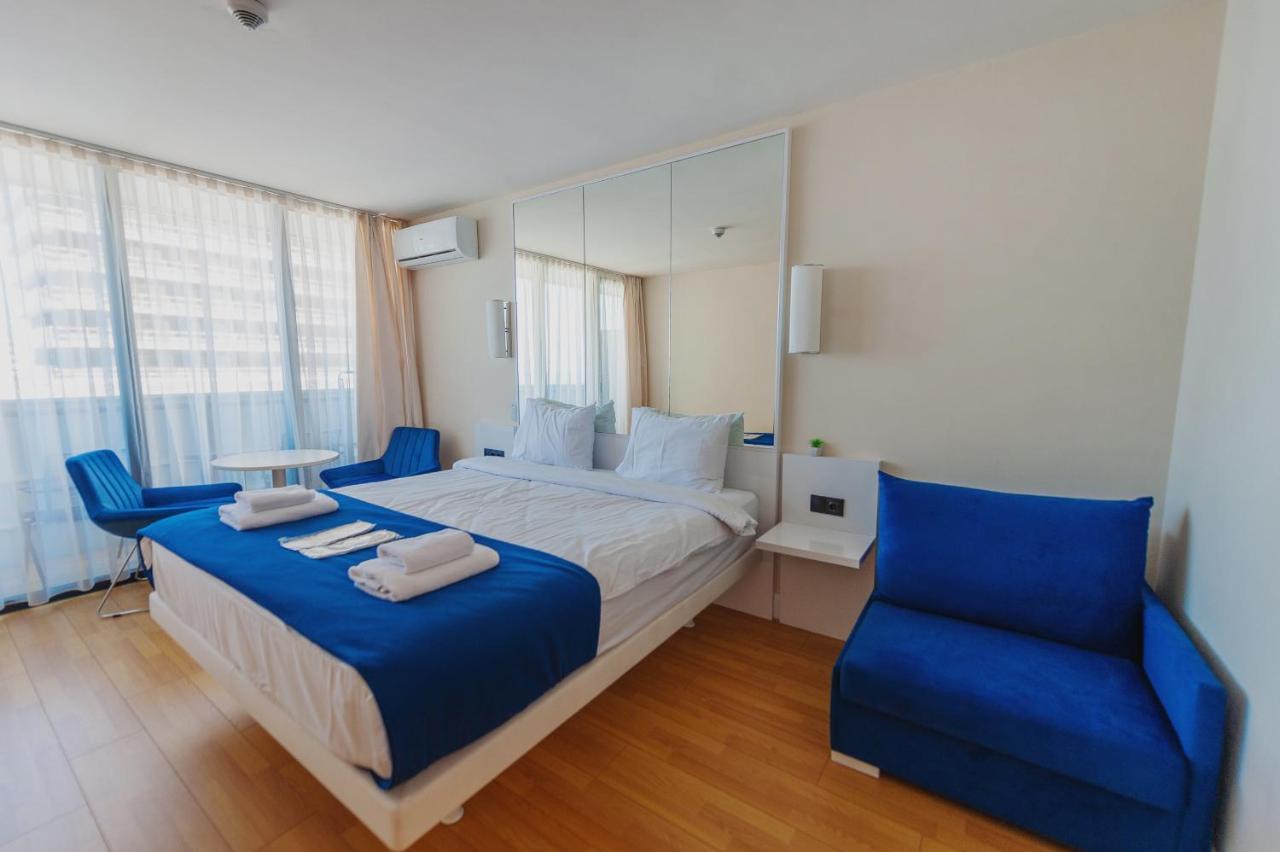 Orbi City Luxury Suite Batoemi Buitenkant foto