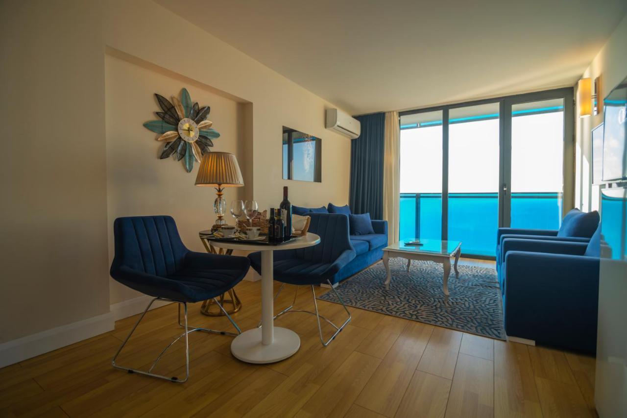 Orbi City Luxury Suite Batoemi Buitenkant foto