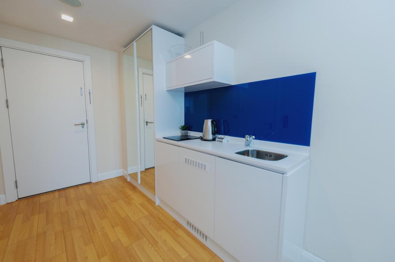 Orbi City Luxury Suite Batoemi Buitenkant foto